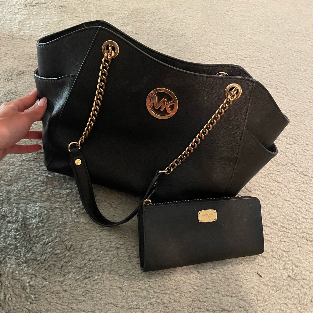 Michael Kors Black Leather Shoulder Bag with matching wallet